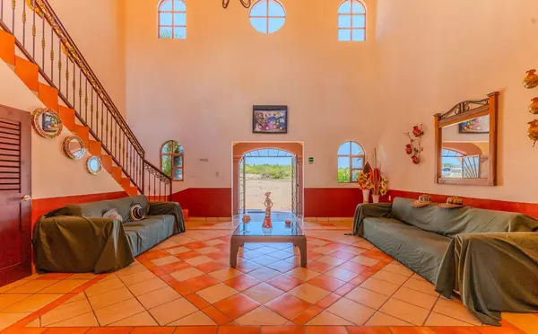 Pacific, BCS,#House of Dancing Butterflies