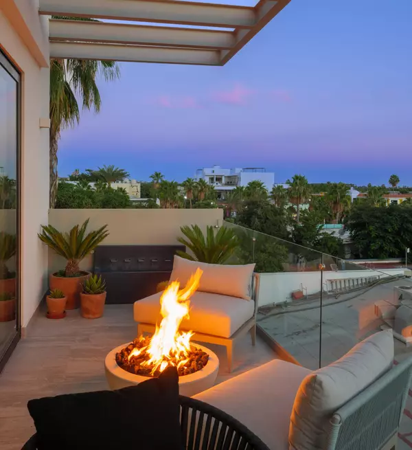 San Jose Del Cabo, BCS,121 Cardinal Living PH Miguel hida #404