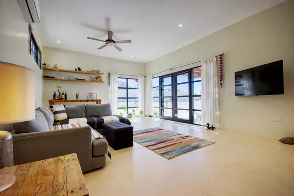 Pacific, BCS,S\N Calle Pez Vela  #Casa Jiro