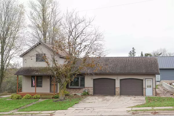 101 DEGNER STREET, Athens, WI 54411