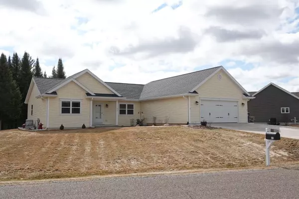 842 EAGLE RIDGE CIRCLE, Medford, WI 54451
