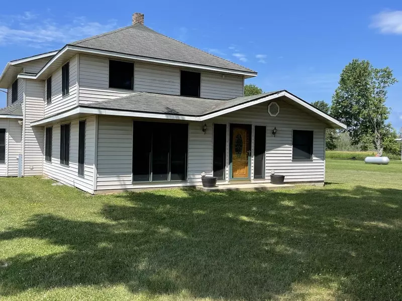 212628 BLACK CHERRY DRIVE, Eland, WI 54427