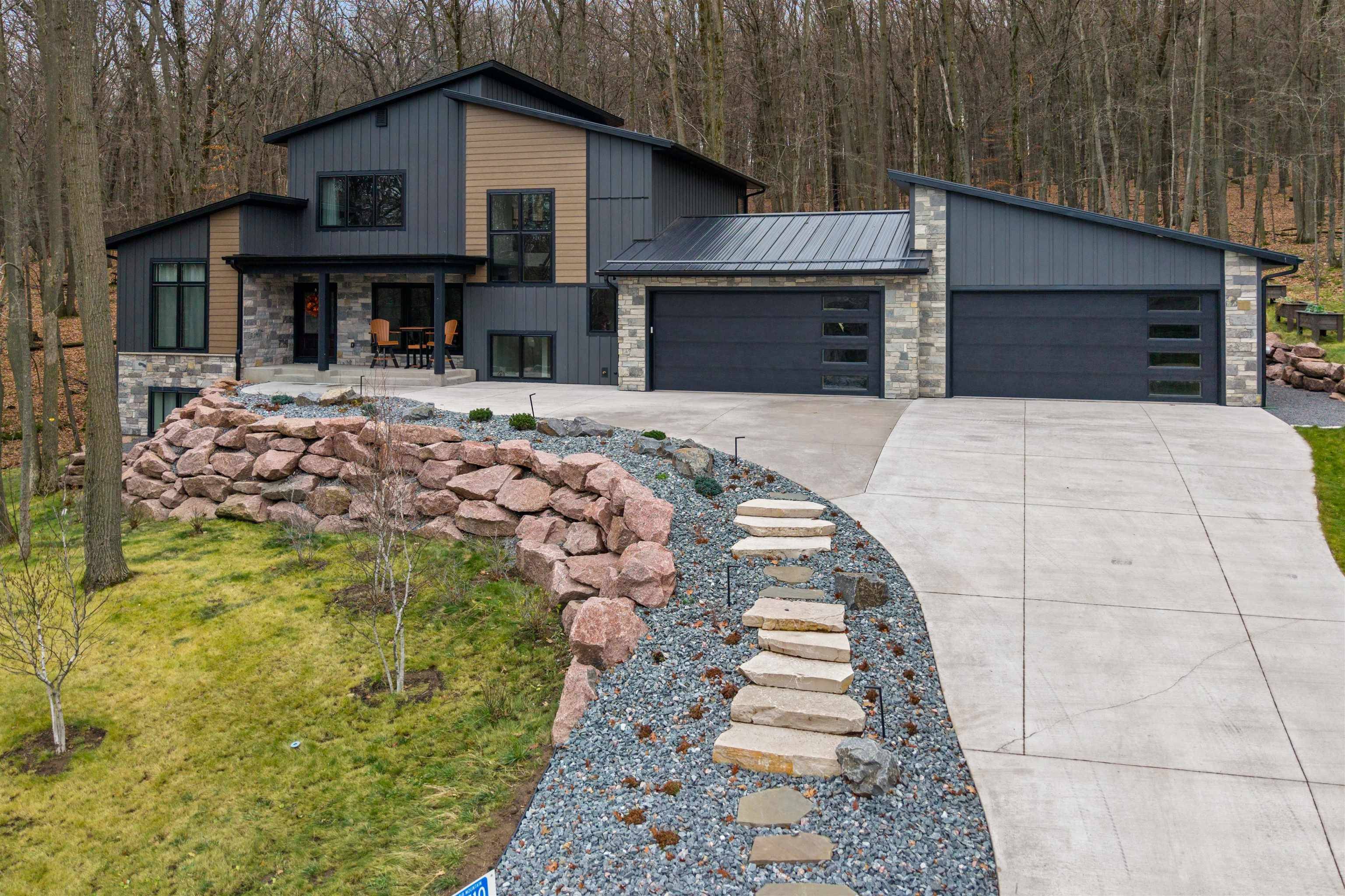 Wausau, WI 54401,225710 BUCK WOOD LANE