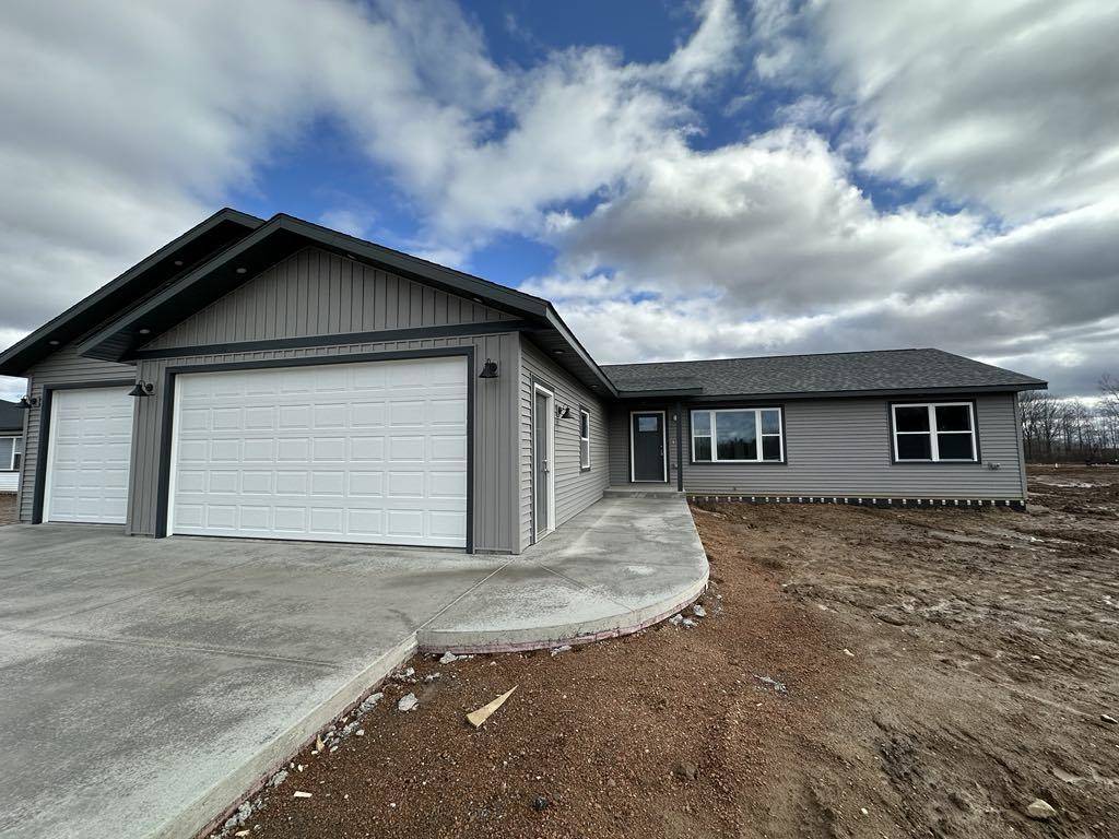 821 W ROBERTS STREET, Spencer, WI 54479