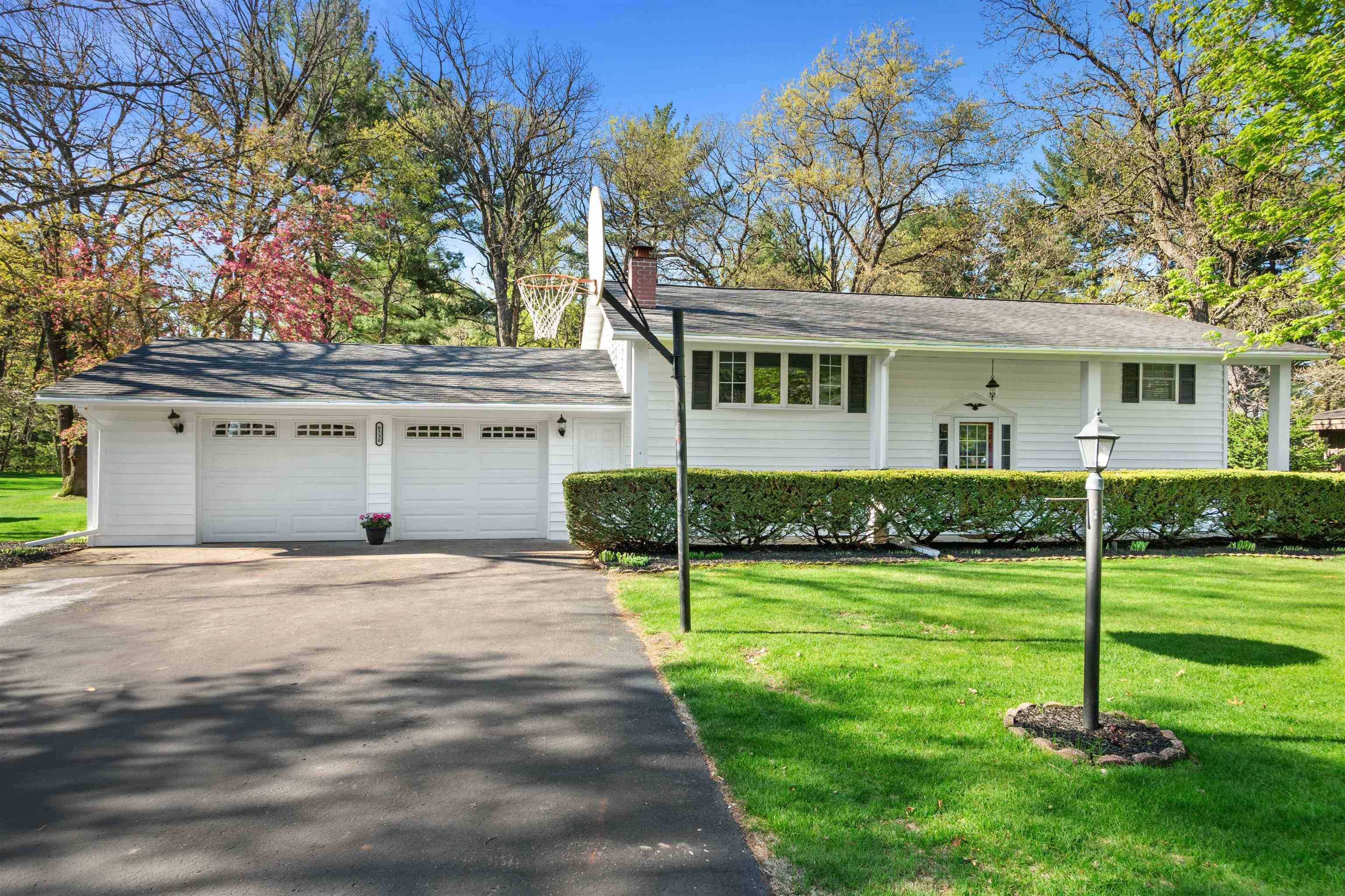 6530 WAZEECHA RIDGE COURT, Wisconsin Rapids, WI 54494