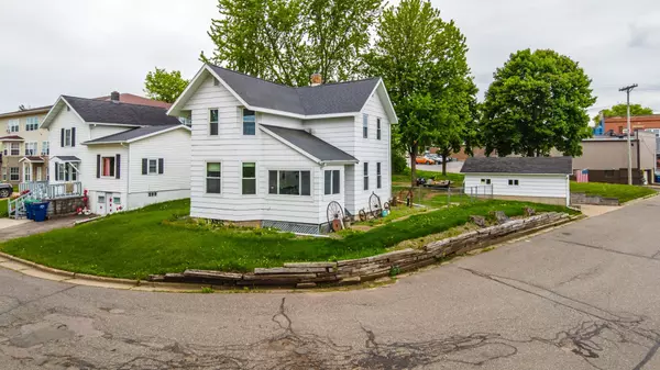 101 KREUTZER STREET, Athens, WI 54411
