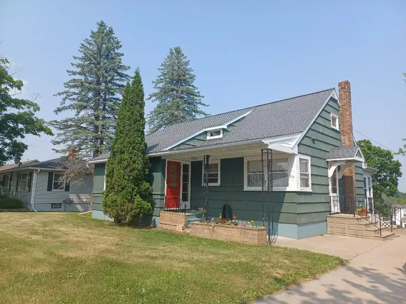 400 ALFRED STREET, Athens, WI 54411