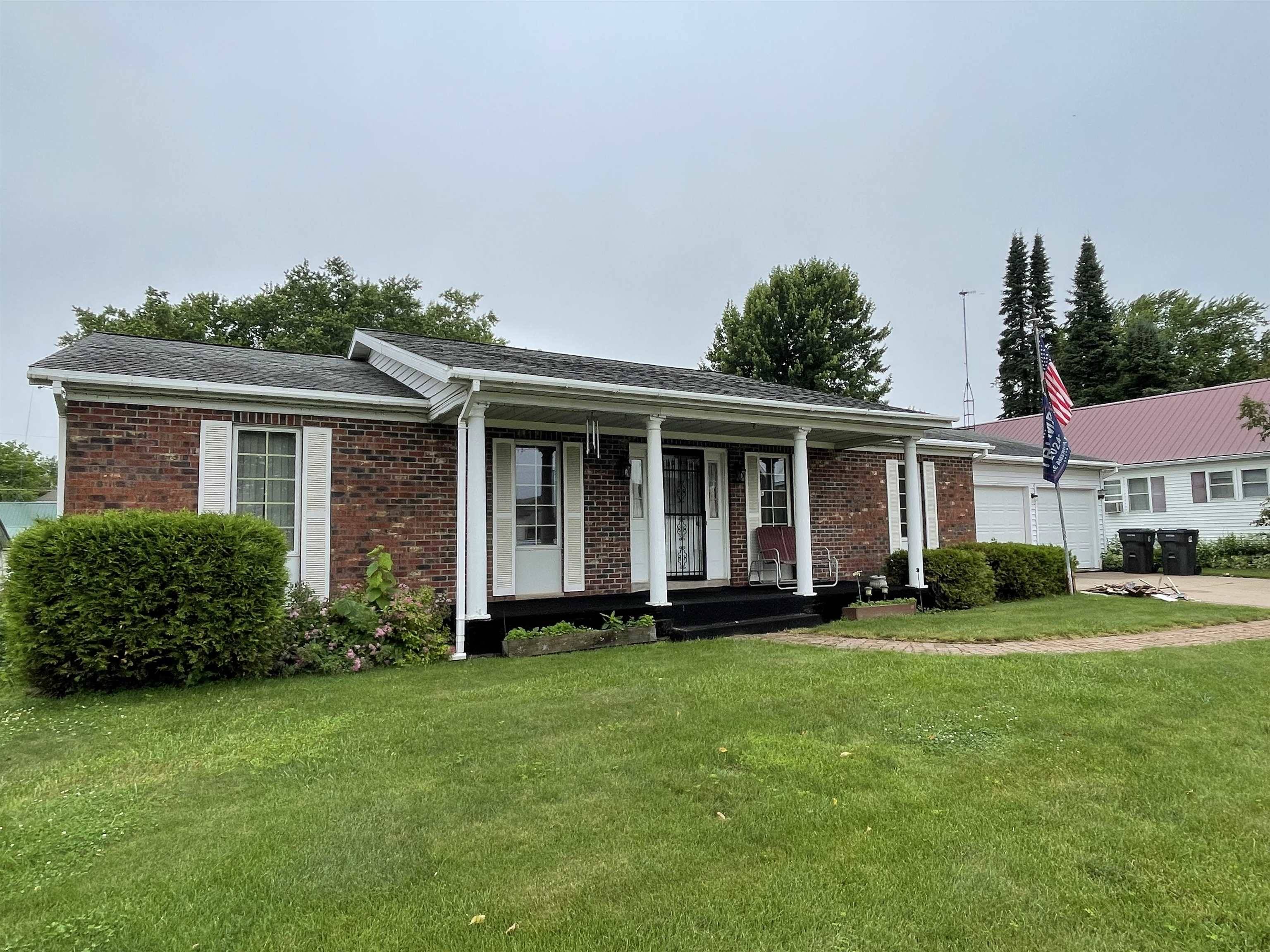183 S 2ND STREET, Dorchester, WI 54425