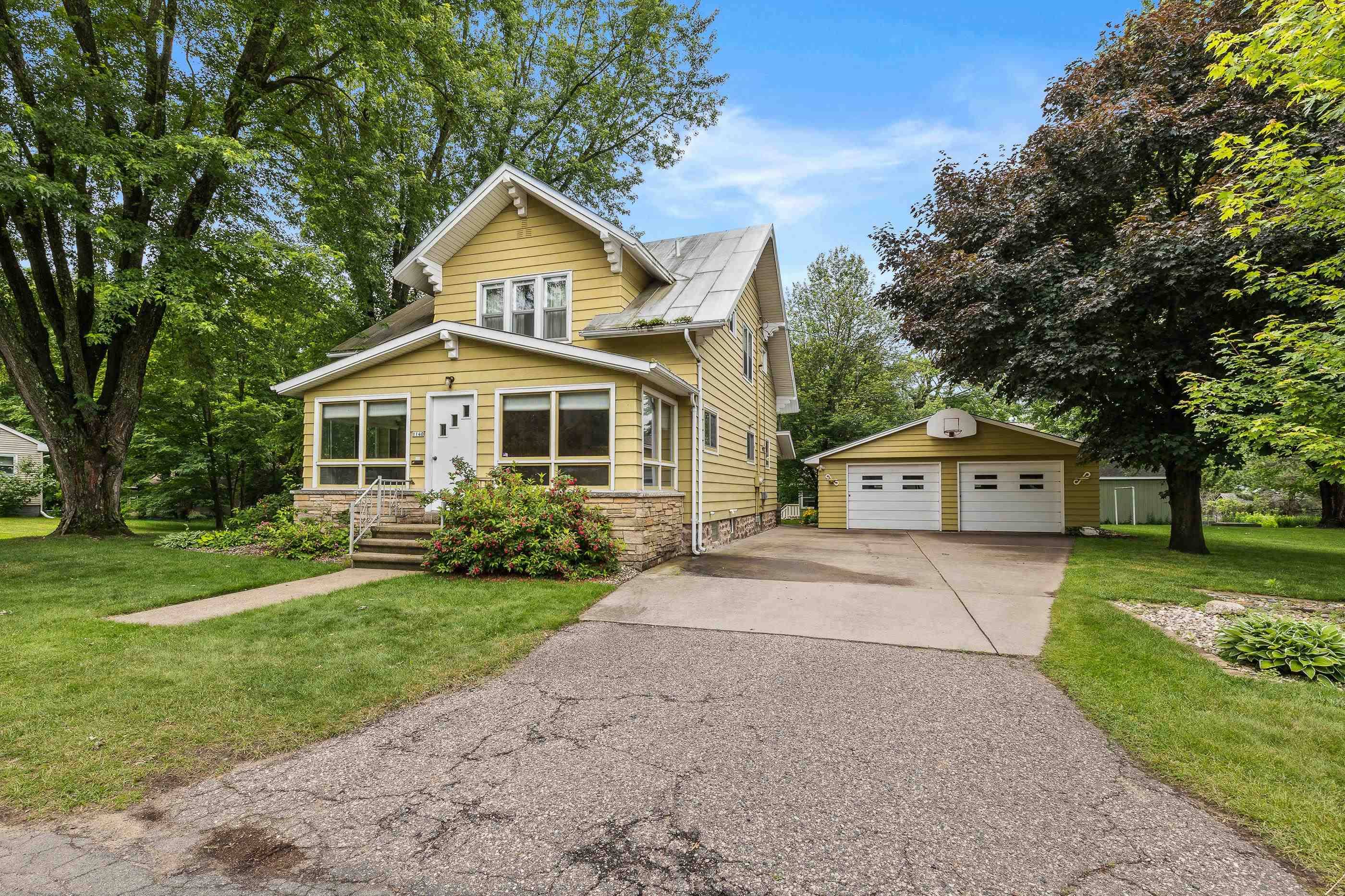 1140 W JACKSON AVENUE, Stevens Point, WI 54481