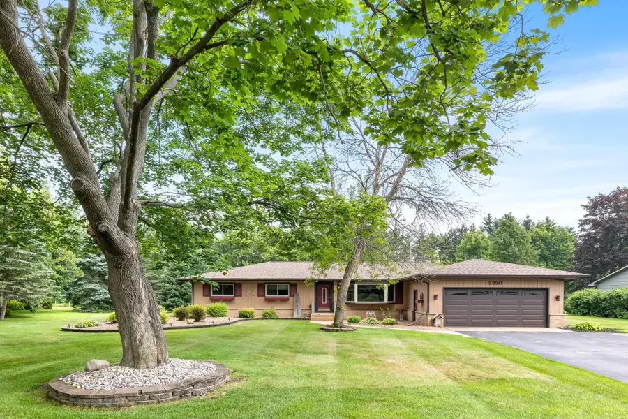 2320 WASHINGTON AVENUE, Plover, WI 54467