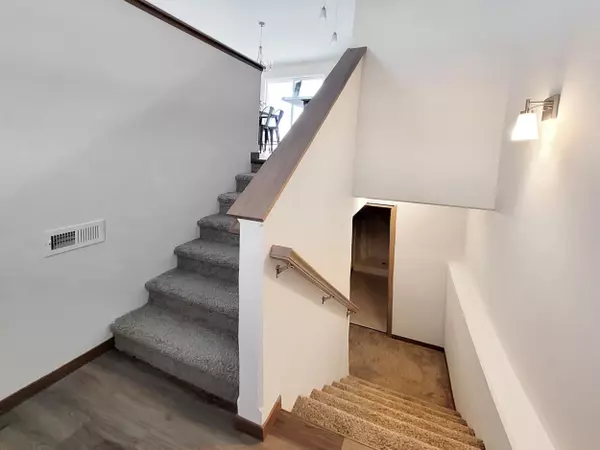 Marshfield, WI 54449,2104 S COTTONWOOD AVENUE