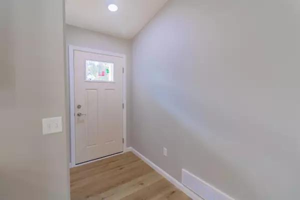 Stevens Point, WI 54482,5572 FOREST CREEK ROAD