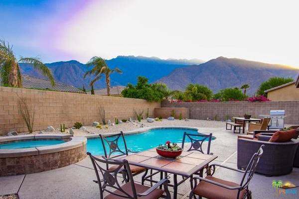 981 ALTA CRESTA, Palm Springs, CA 92262