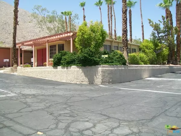 Palm Springs, CA 92264,218 Stone Terrace