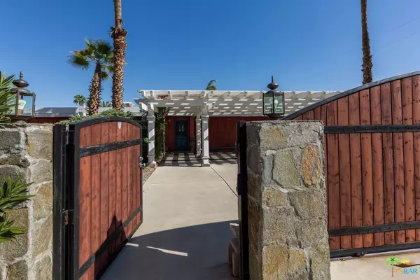 Palm Springs, CA 92262,2270 N VISTA DR