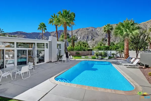 995 N FAIRVIEW CIR, Palm Springs, CA 92262