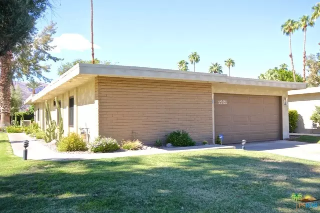 1221 W OAKCREST DR, Palm Springs, CA 92264