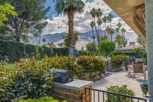 Palm Springs, CA 92264,2449 OAKCREST DR