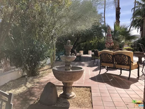 Palm Springs, CA 92264,277 W CRESTVIEW DR