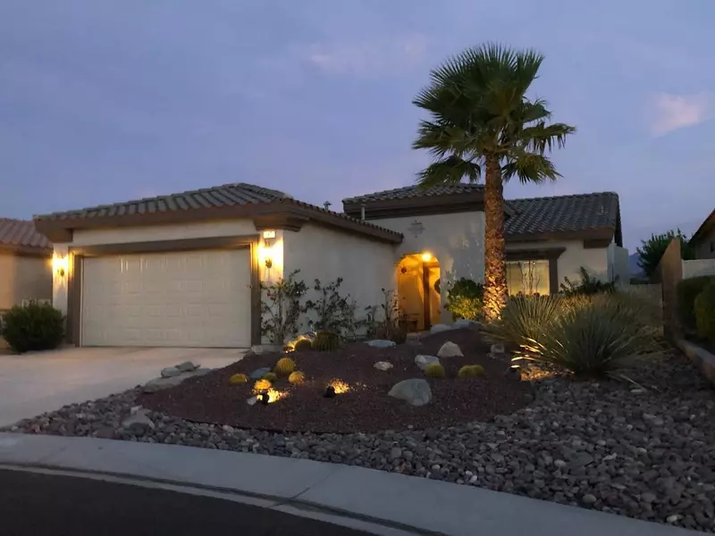 747 Ventana RDG, Palm Springs, CA 92262