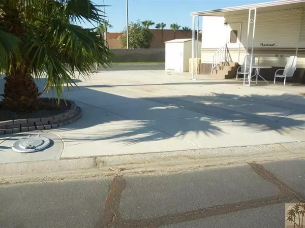 Indio, CA 92203,0 Indio Springs DR #9