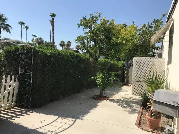 Palm Desert, CA 92260,0 Portola AVE #98