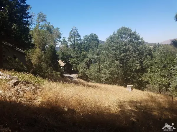 0 Lake View DR, Lake Arrowhead, CA 92321