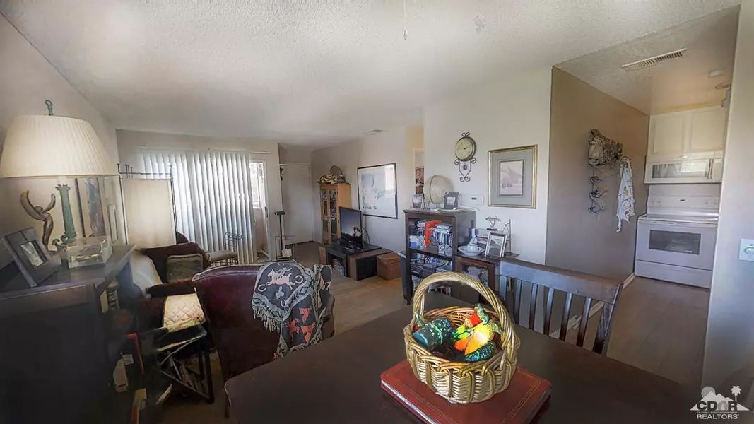 0 N Villa CT #216, Palm Springs, CA 92262