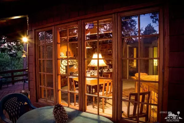 Idyllwild, CA 92549,25324 Scenic View DR