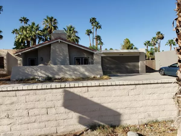 1024 E Vista Chino, Palm Springs, CA 92262