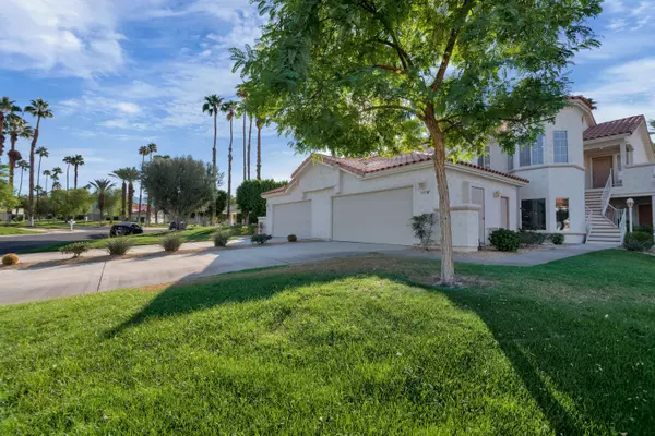 299 Vista Royale CIR W, Palm Desert, CA 92211