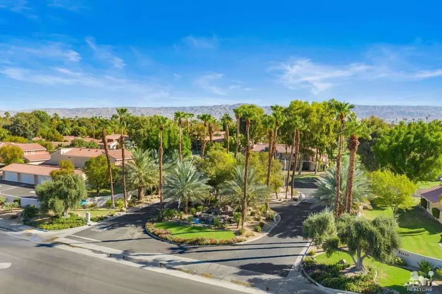 321 Tava LN, Palm Desert, CA 92211