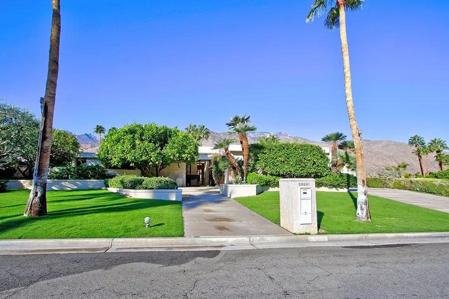 38681 E Bogert TRL, Palm Springs, CA 92264