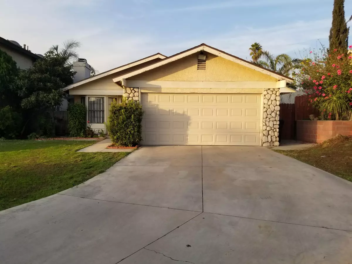 Fontana, CA 92336,16294 Barbee ST