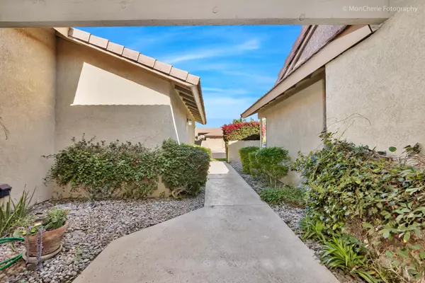 Palm Desert, CA 92211,75243 La Cresta DR