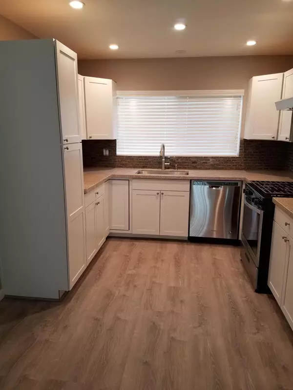 Desert Hot Springs, CA 92240,65849 Cahuilla AVE