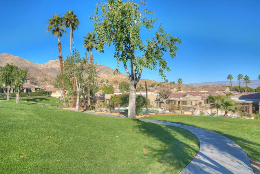 48590 Oakwood WAY, Palm Desert, CA 92260