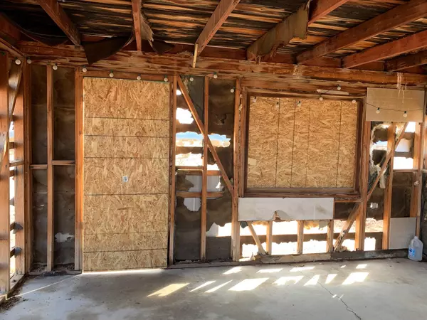 Joshua Tree, CA 92252,0 Mt Shasta AVE