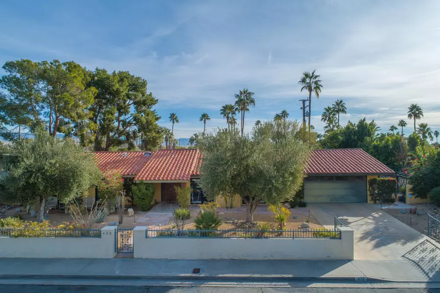 432 N Orchid Tree LN, Palm Springs, CA 92262