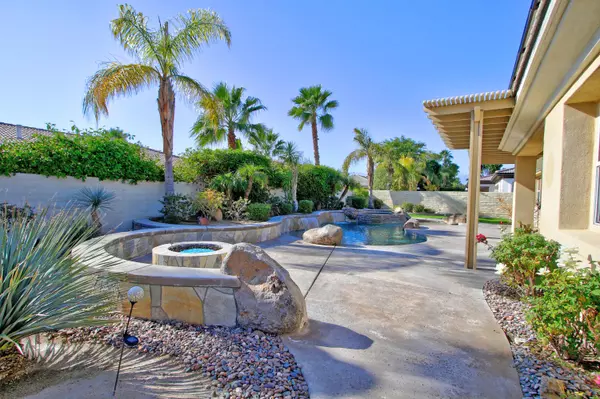 123 Tesori DR, Palm Desert, CA 92211