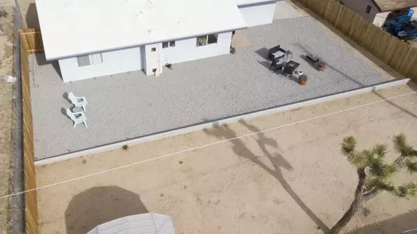 Joshua Tree, CA 92252,61615 Capilla DR