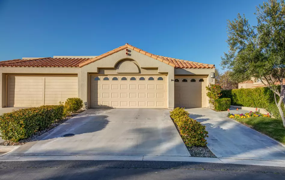 2 Pebble Beach DR #2, Rancho Mirage, CA 92270