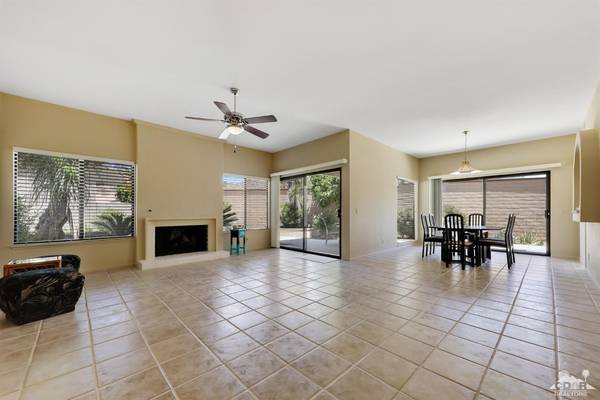 48135 Calle Seranas, La Quinta, CA 92253