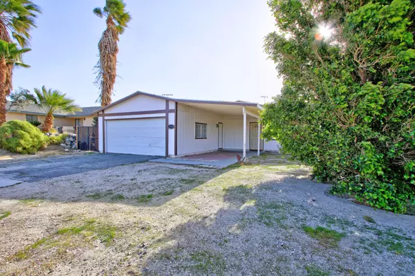 10796 Santa Cruz RD, Desert Hot Springs, CA 92240