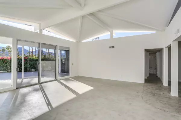 Palm Springs, CA 92264,483 Alto CIR