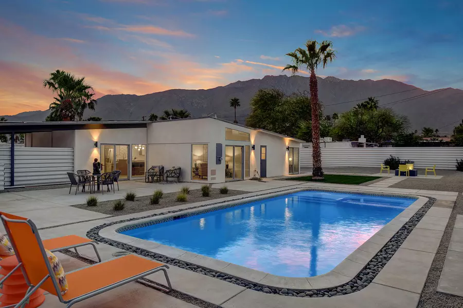 450 E Laurel CIR, Palm Springs, CA 92262