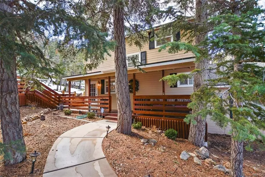 892 Jeffries RD, Big Bear Lake, CA 92315