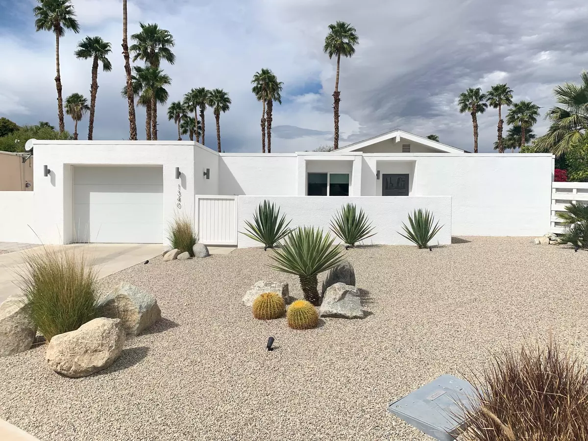 Palm Springs, CA 92262,1340 E Luna WAY