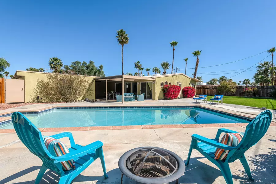 715 E Spencer DR, Palm Springs, CA 92262