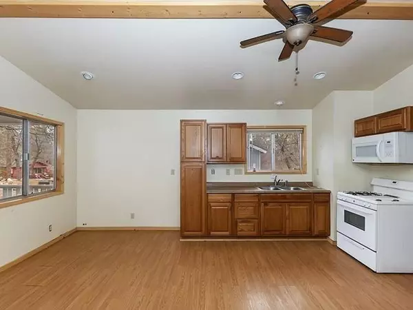 Sugarloaf, CA 92386,745 Cedar LN